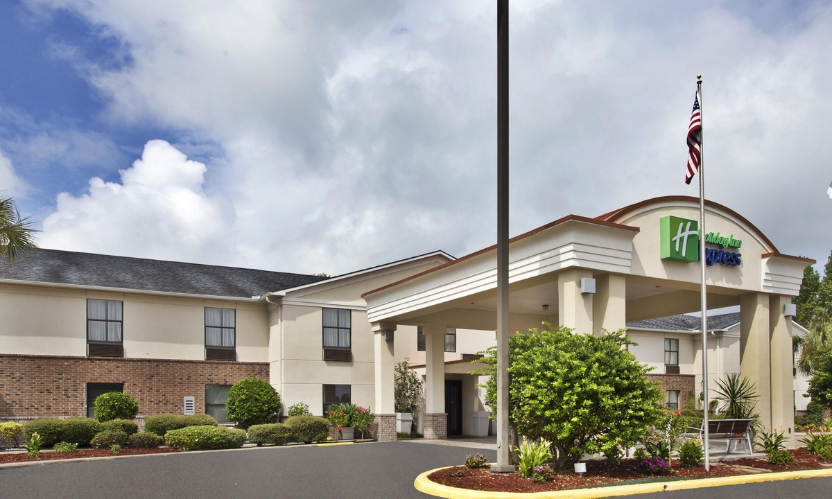Breaux Bridge Hotel | Holiday Inn Express Breaux Bridge, an Ihg Hotel