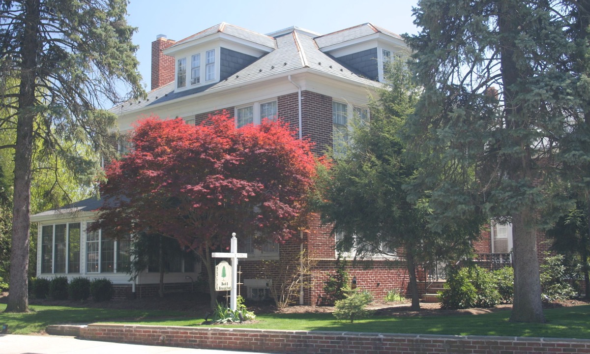 Red Lion Hotel | Red Lion Bed & Breakfast