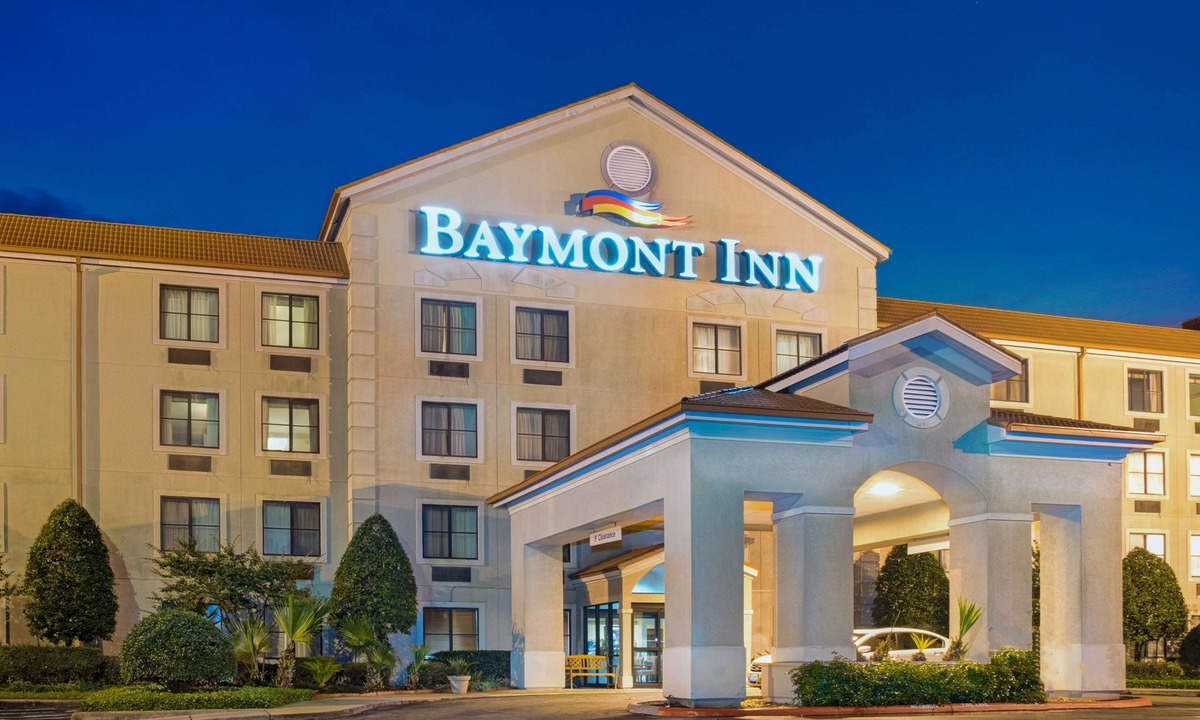Conroe Hotel | Baymont by Wyndham Conroe