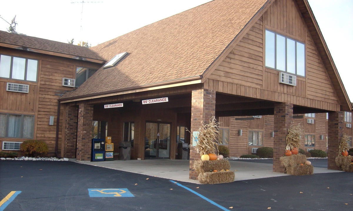 Sturgeon Bay Hotel | Best Western Maritime Inn