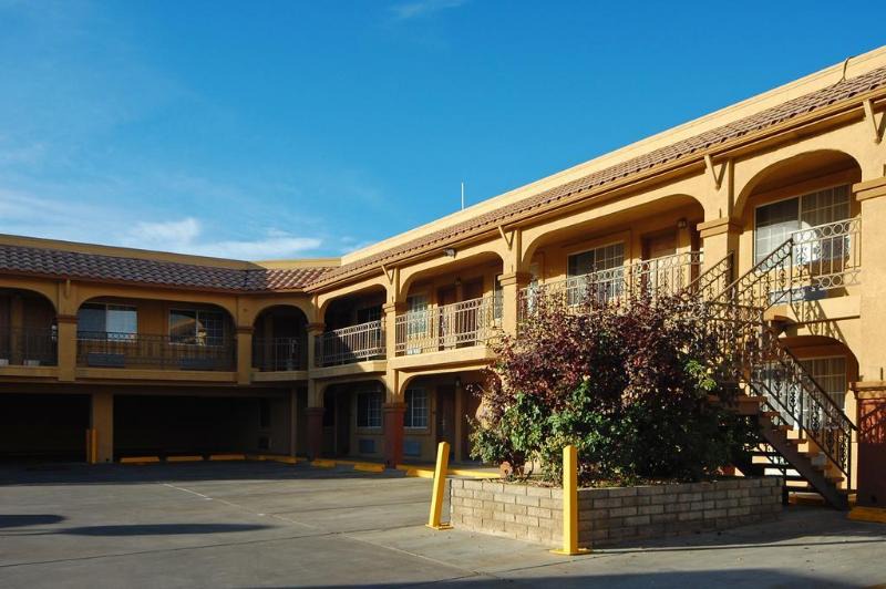 Bishop Hotel | Days Inn by Wyndham Bishop
