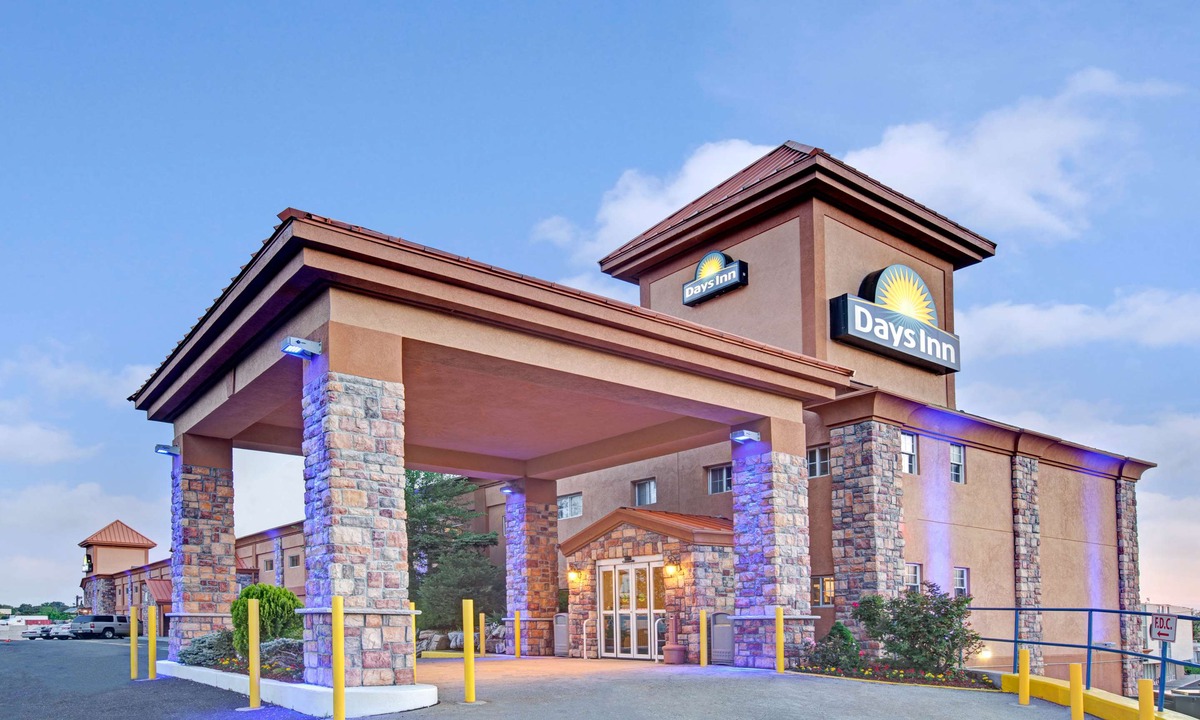 Ridgefield Hotel | Days Inn by Wyndham Ridgefield NJ