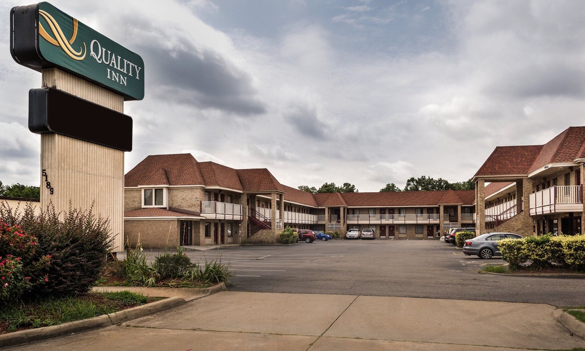 Northwest Hotel | Quality Inn Little Creek