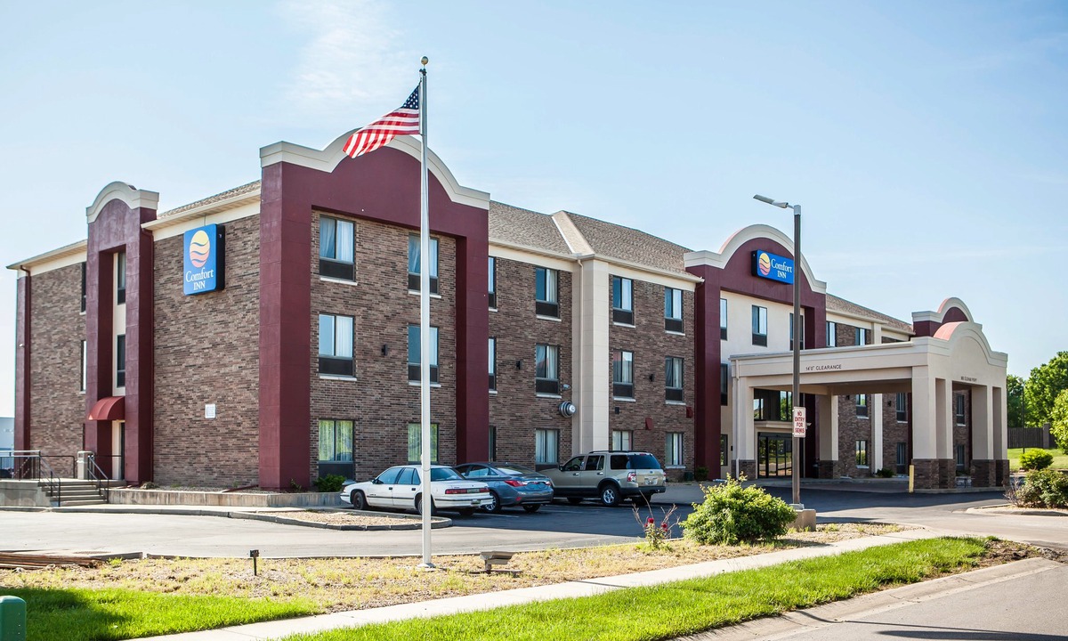 Lee's Summit Hotel | Comfort Inn Lees Summit
