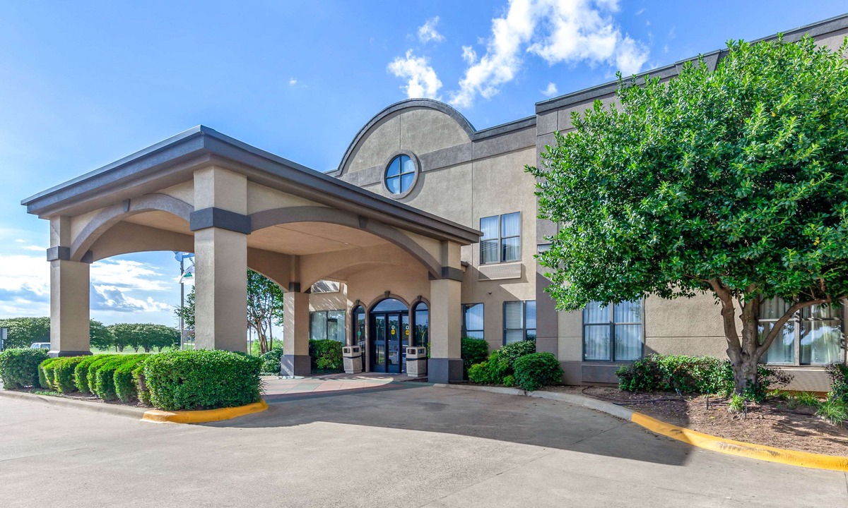 Durant Hotel | Quality Inn & Suites Durant