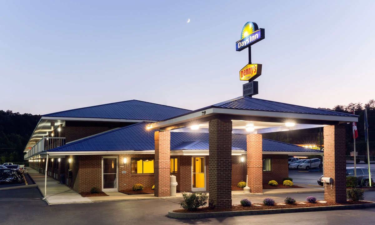 Mount Vernon Hotel | Days Inn by Wyndham Renfro Valley Mount Vernon