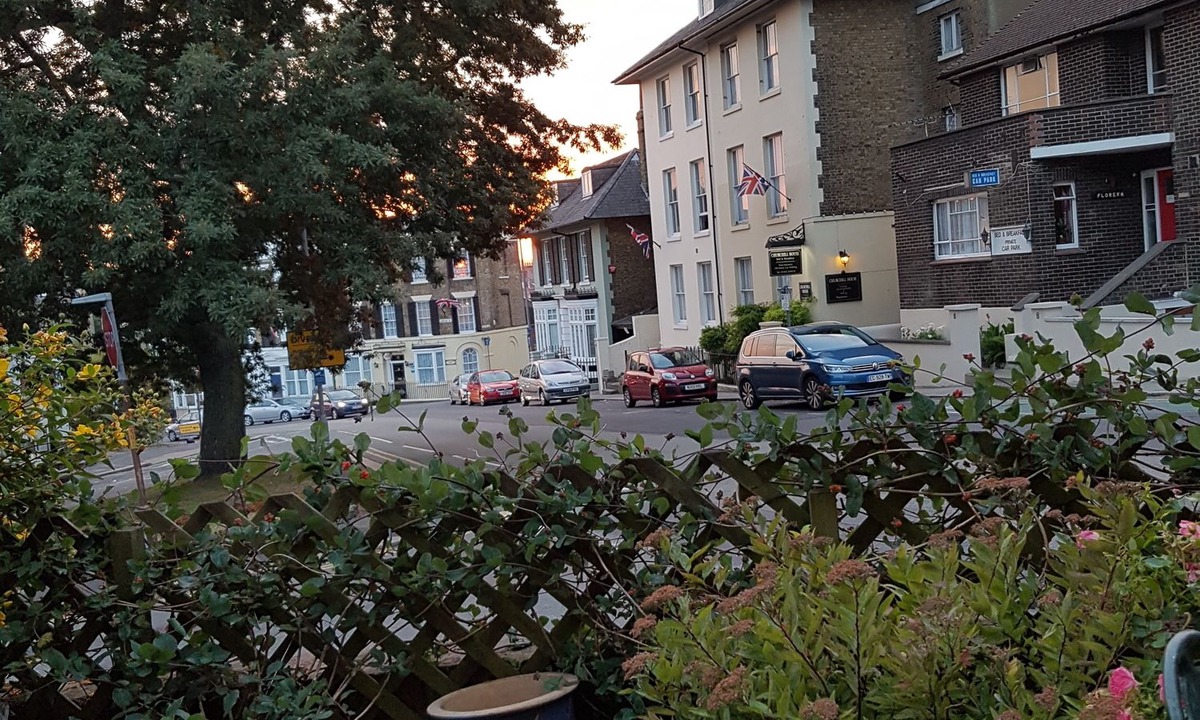 Dover Hotel | Castle House Guest House