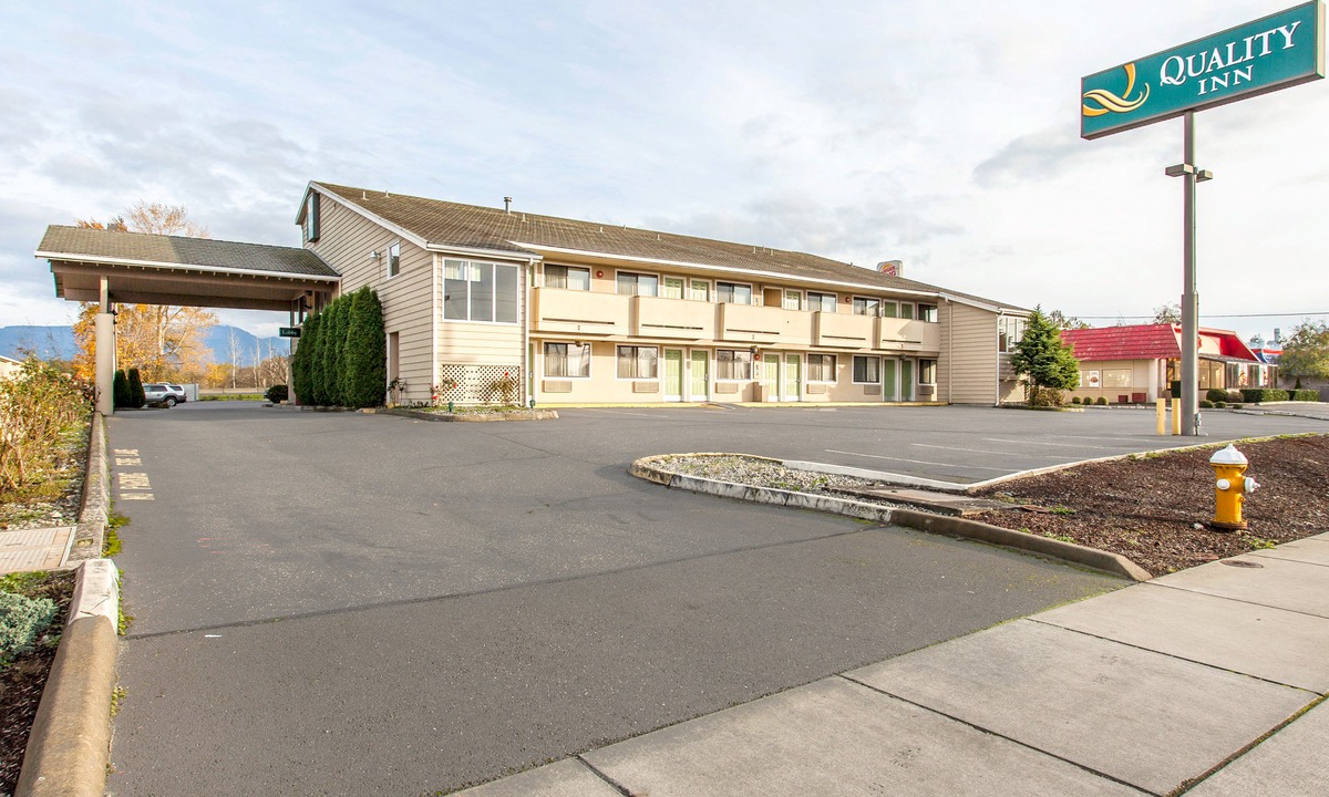 Mount Vernon Hotel | Quality Inn Mount Vernon