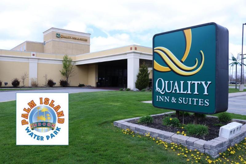 Batavia Hotel | Quality Inn & Suites Palm Island Indoor Waterpark