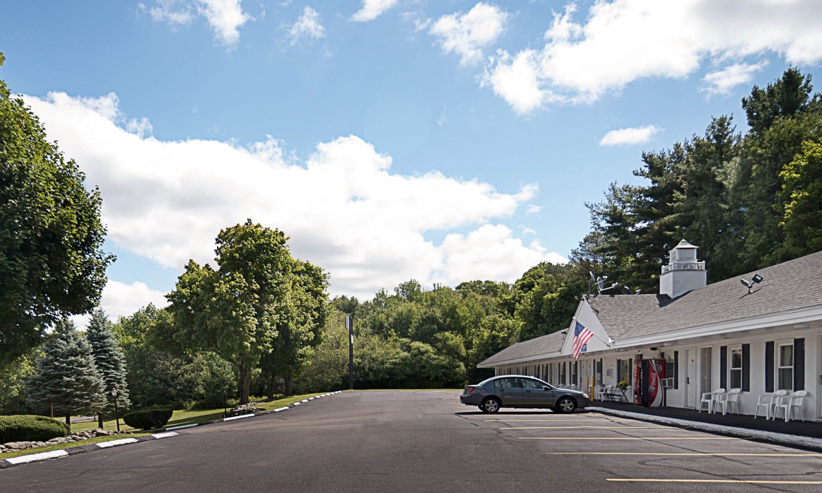 Westminster Hotel | Rodeway Inn Westminster