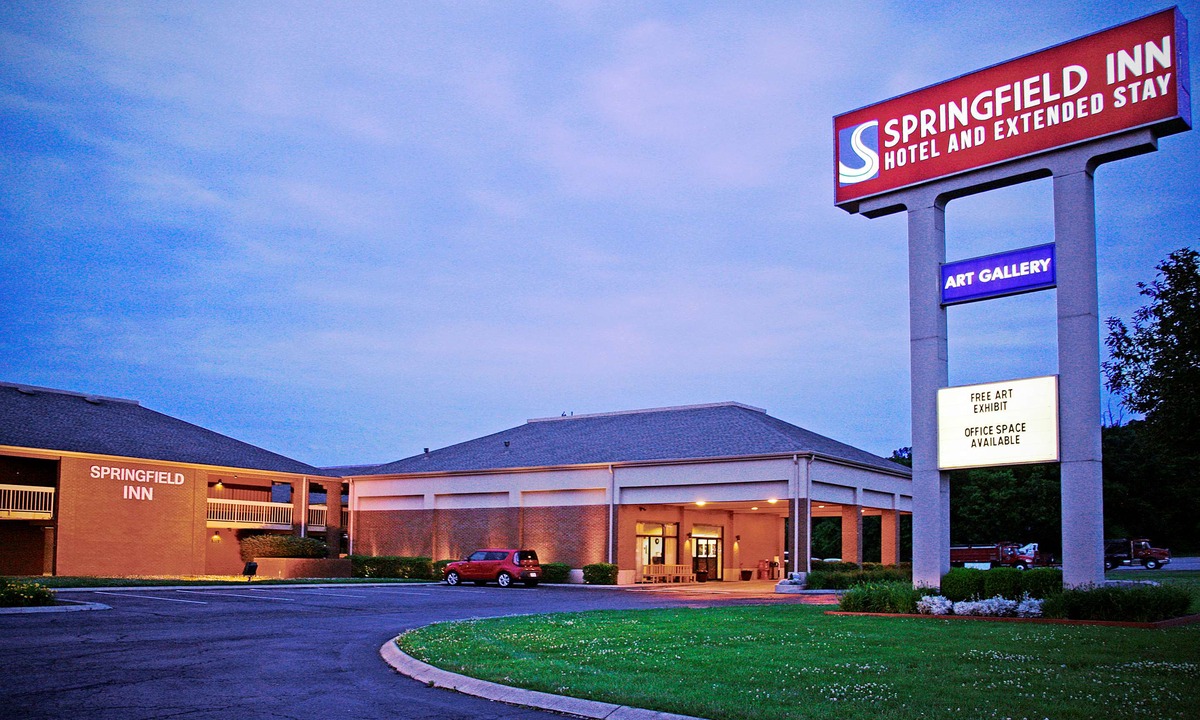 Springfield Hotel | Springfield Inn TN