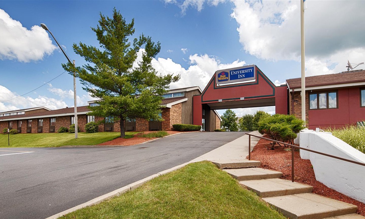 Ithaca Hotel | Best Western University Inn