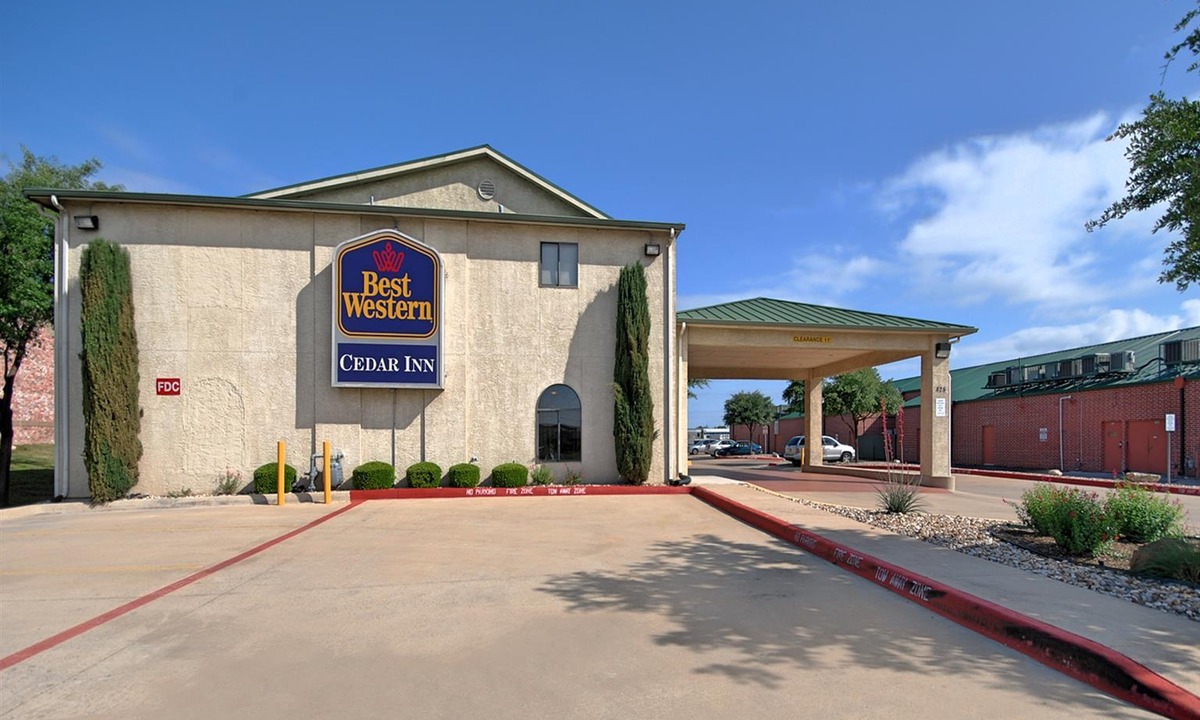 Cedar Park Hotel | Best Western Cedar Inn