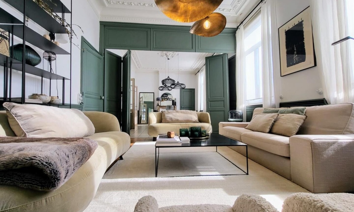 Abscon House | Large, spacious, fully renovated house