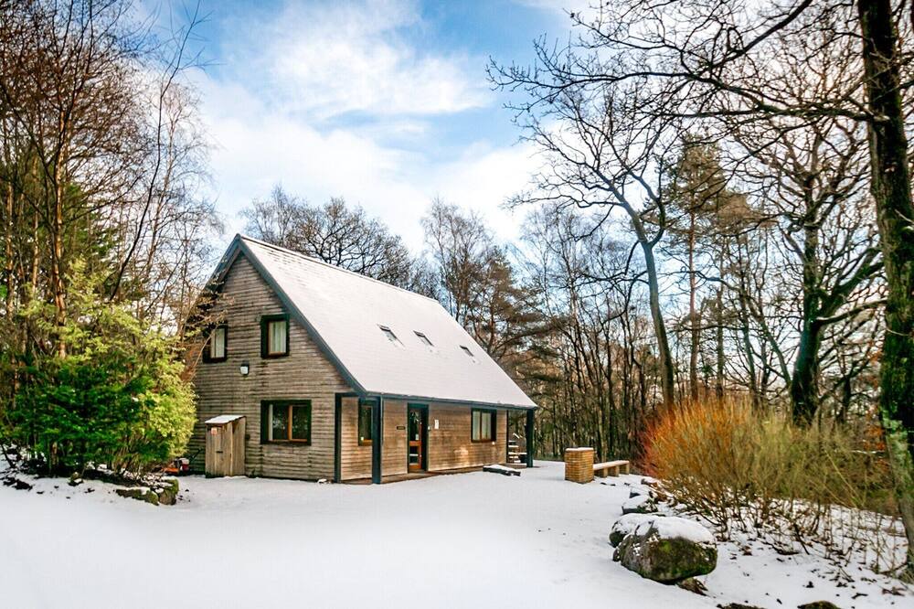 Farley Cabin | 4 bedroom accommodation in Oakamoor