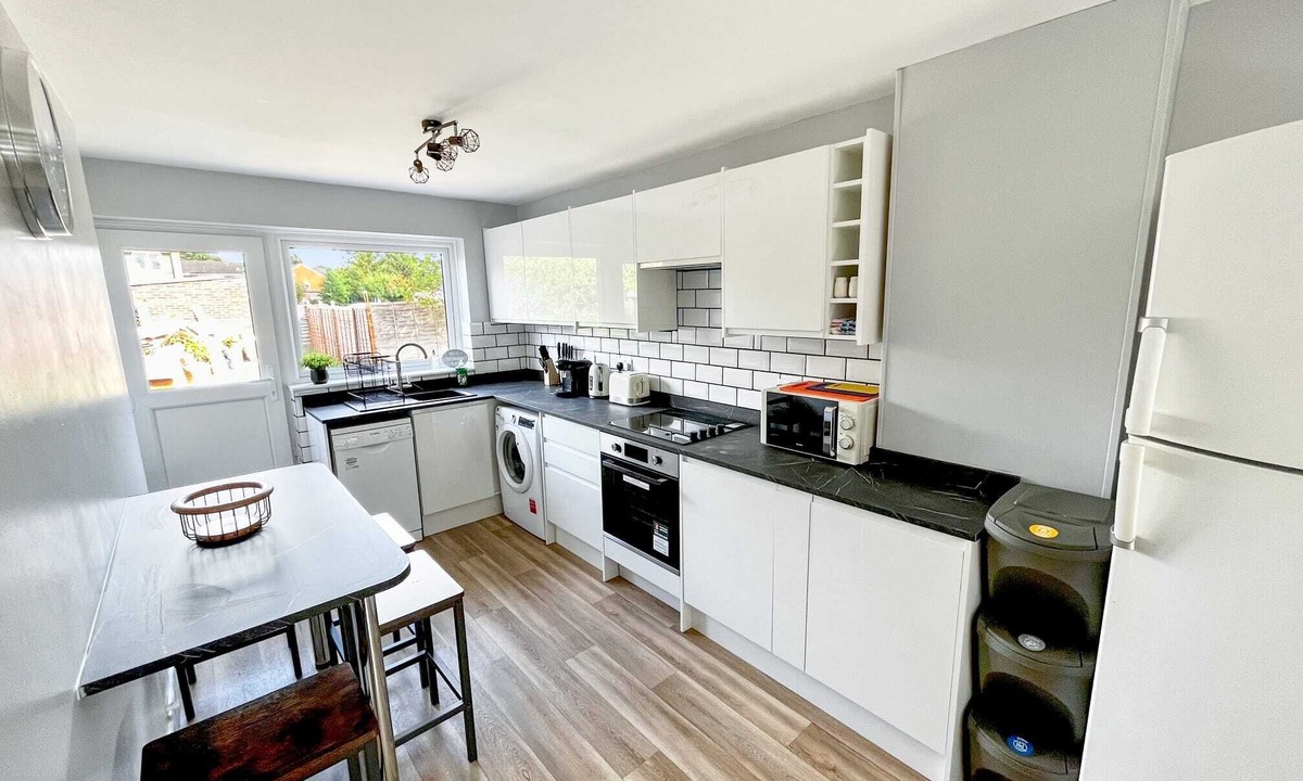 Reading House | The Reading Gem