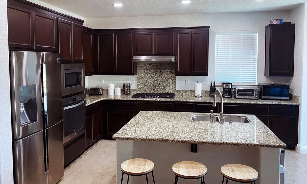 Pittsburg House | Beautiful Spacious Home