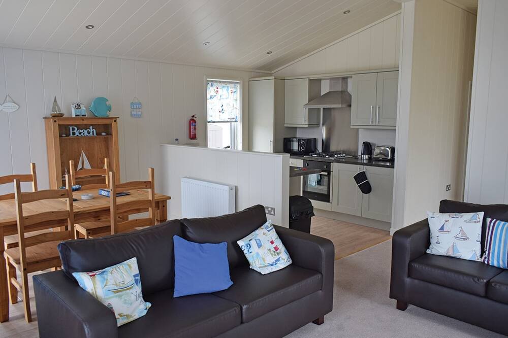 Gisleham Cabin | 2 bedroom accommodation in Lowestoft
