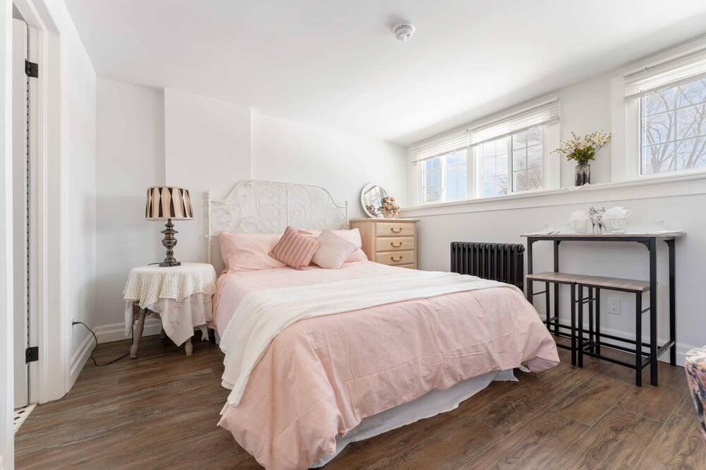 Burlington Apartment | Private Studio apartment in Burlington - U5