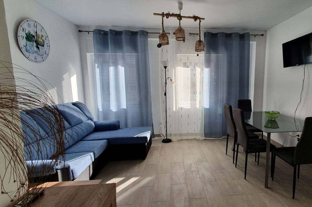 Pla del Bon Repos Apartment | Bright and clean apartment, Alicante, Manila square (beach is 15min walk)