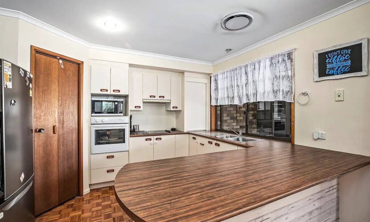 Tin Can Bay House | Sterling Castle