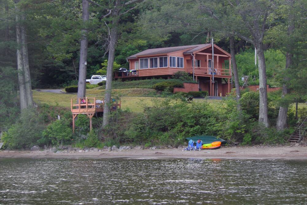 Schroon Lake Cabin | Escape to the Lake and Relax on the Private Beach