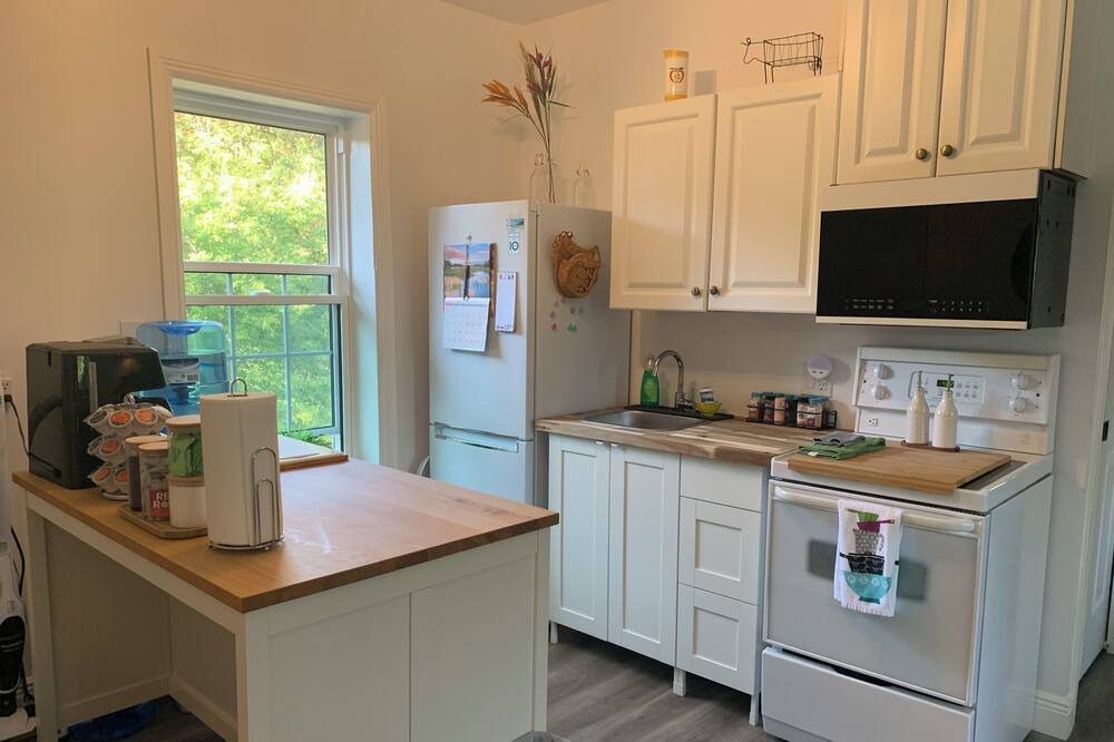 Tweed Apartment | Bogart House connects to the Trans Canada Trail