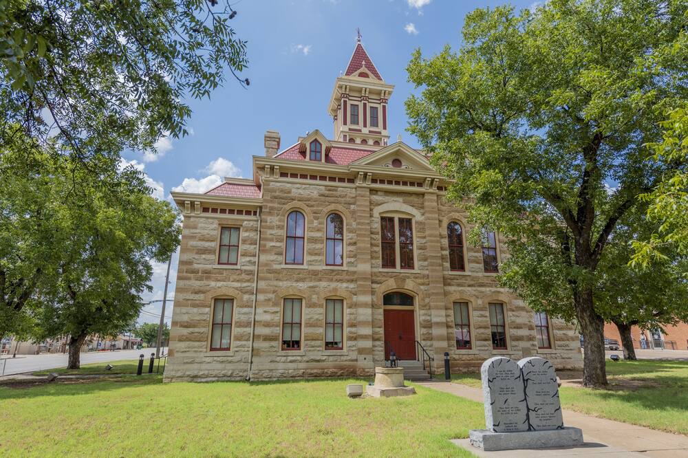 Throckmorton Cottage | Cow Co. Cottages - One Block Away From Downtown Shopping, Dining, & More!
