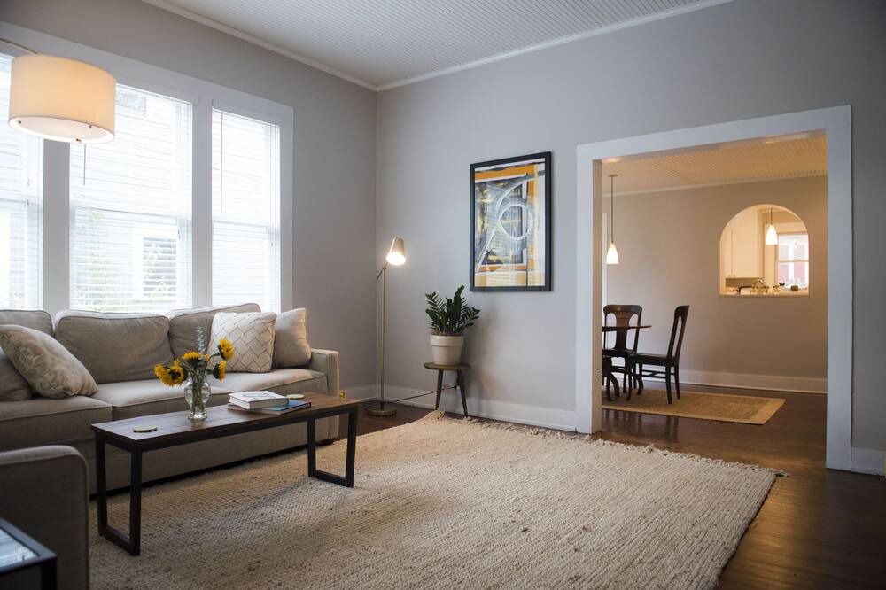 Avondale House | Charming Avondale Bungalow