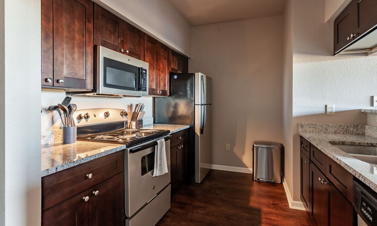 Bentonville Apartment | Modern Apartment in Prime Location (ID8347X53)