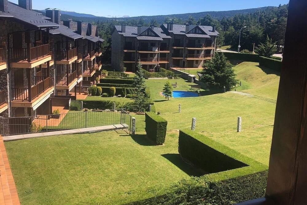 Alp Apartment | Panoramic Luxury Apart + Views, Pista Llarga Residence.