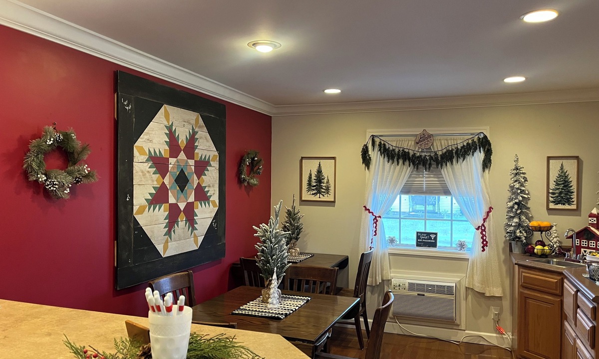 Arthur House | Charming hotel with WiFi and AC in peaceful Arthur