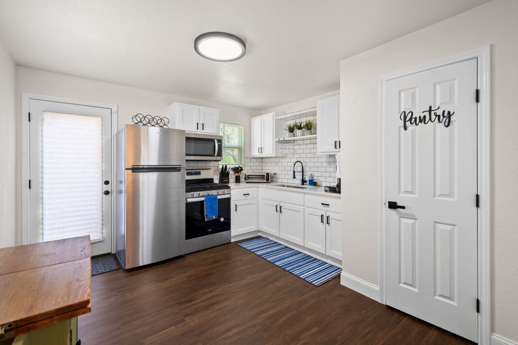 Wichita Falls House | COZY ALL-AMERICAN BUNGALOW