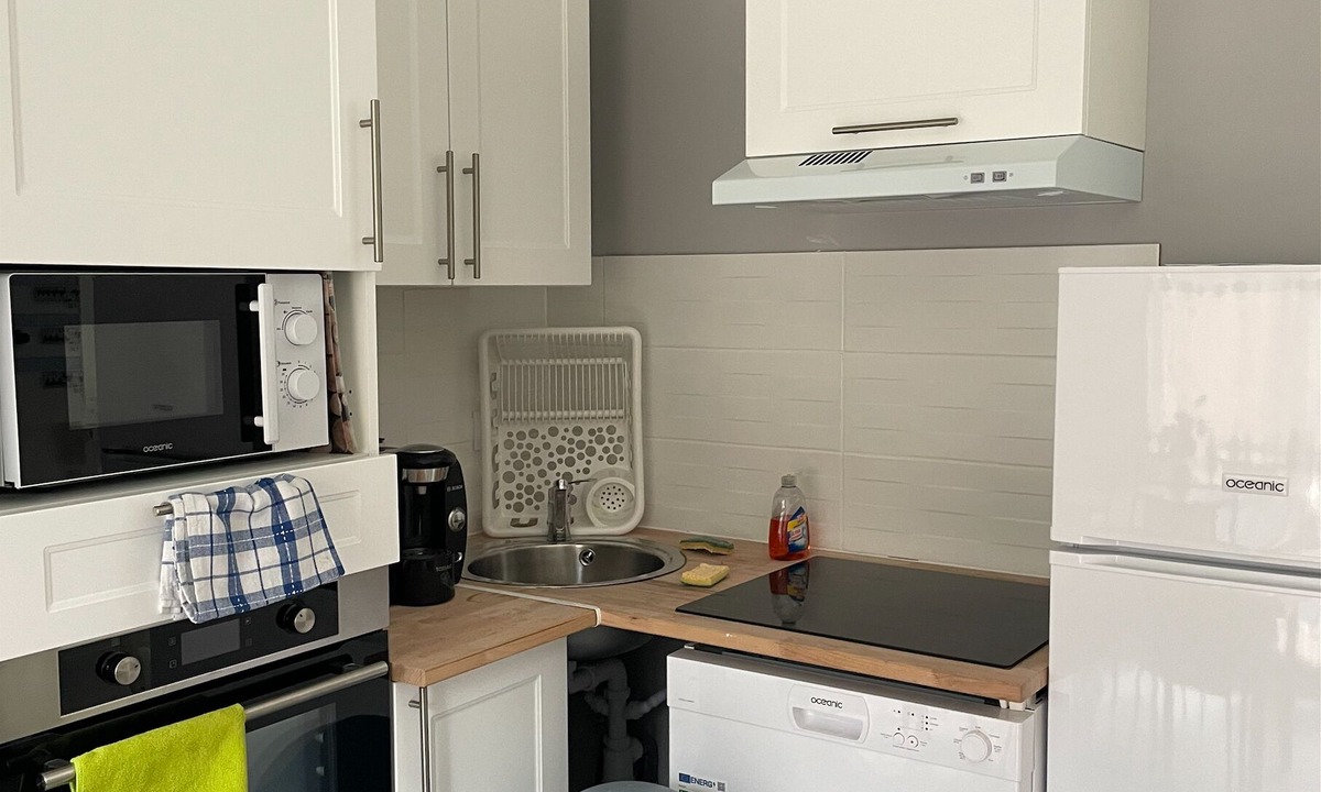 Chaum House | Holiday Home 'Menoua' with Mountain View, Wi-Fi and Air Conditioning