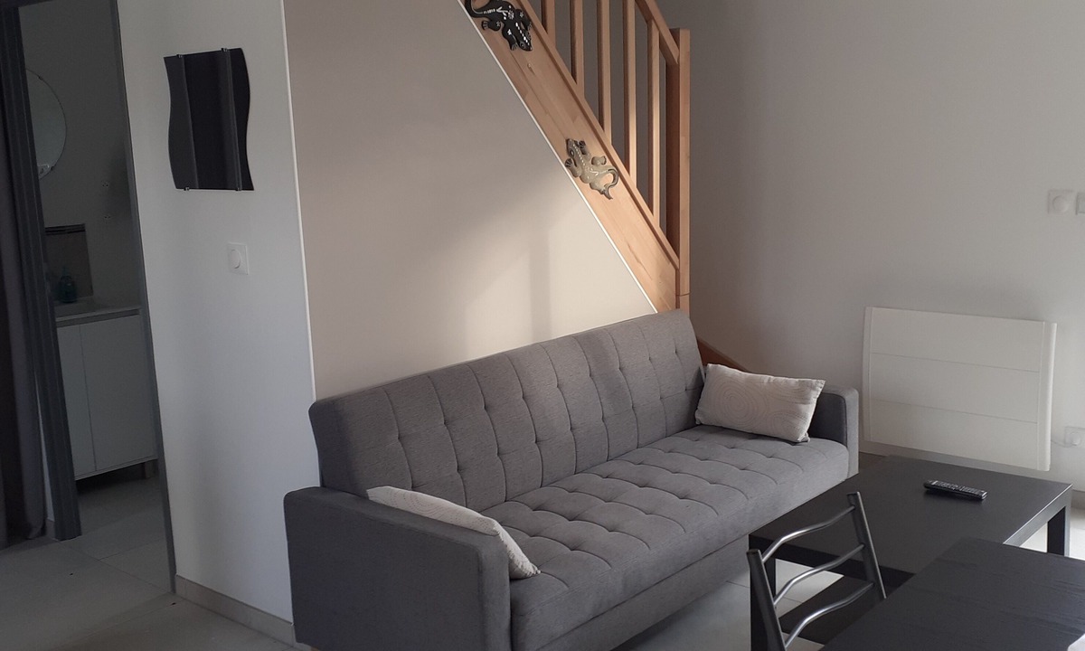 Saint-Omer-Capelle House | Country house