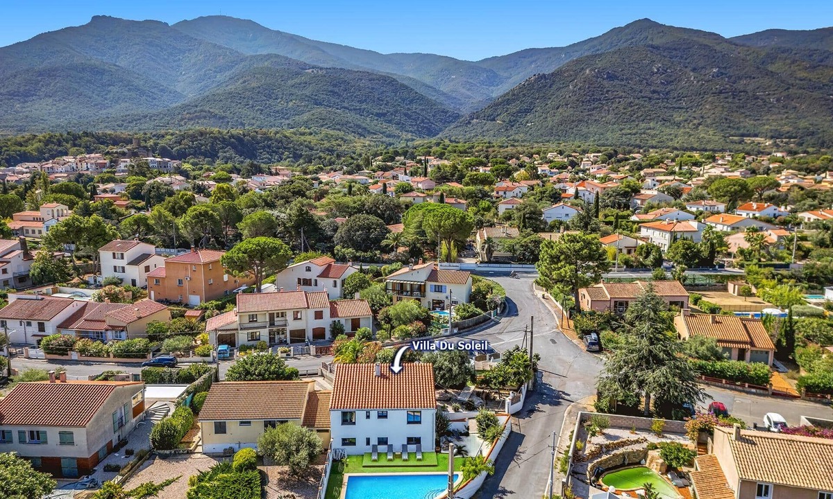 Laroque-des-Alberes Villa | Villa du Soleil by Villa Plus