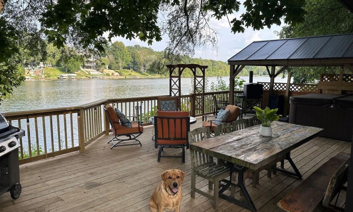 St. Charles House | 432) Charming waterfront home w/hot tub