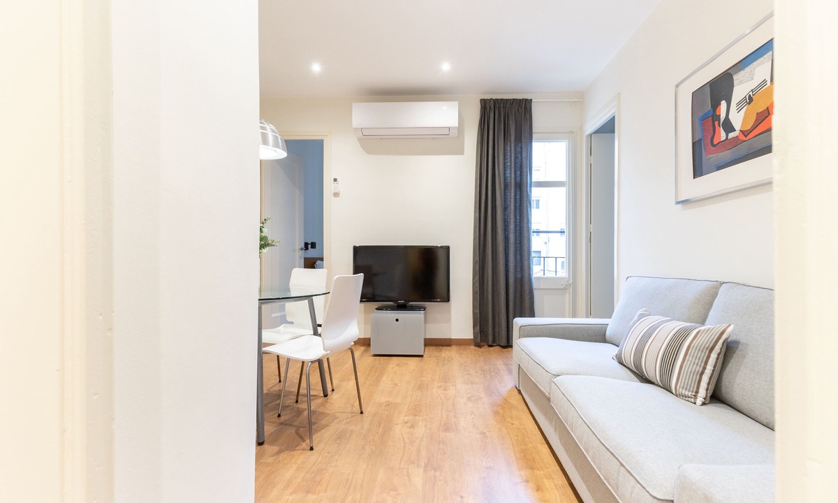 El Guinardo Apartment | Weflating SANT PAU - Sup 4 BDR