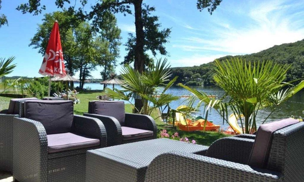Alrance House | Camping 3 étoiles - Piscine - ccaadgg