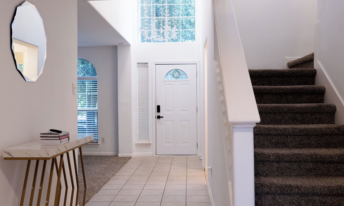 Manor Villa | Spacious Modern Event Home Minutes from Domain