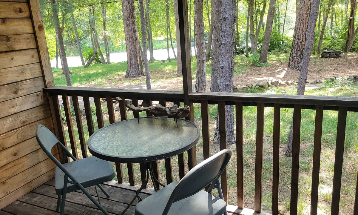 Klickitat House | Cozy 1-bedroom trailer in charming Lyle