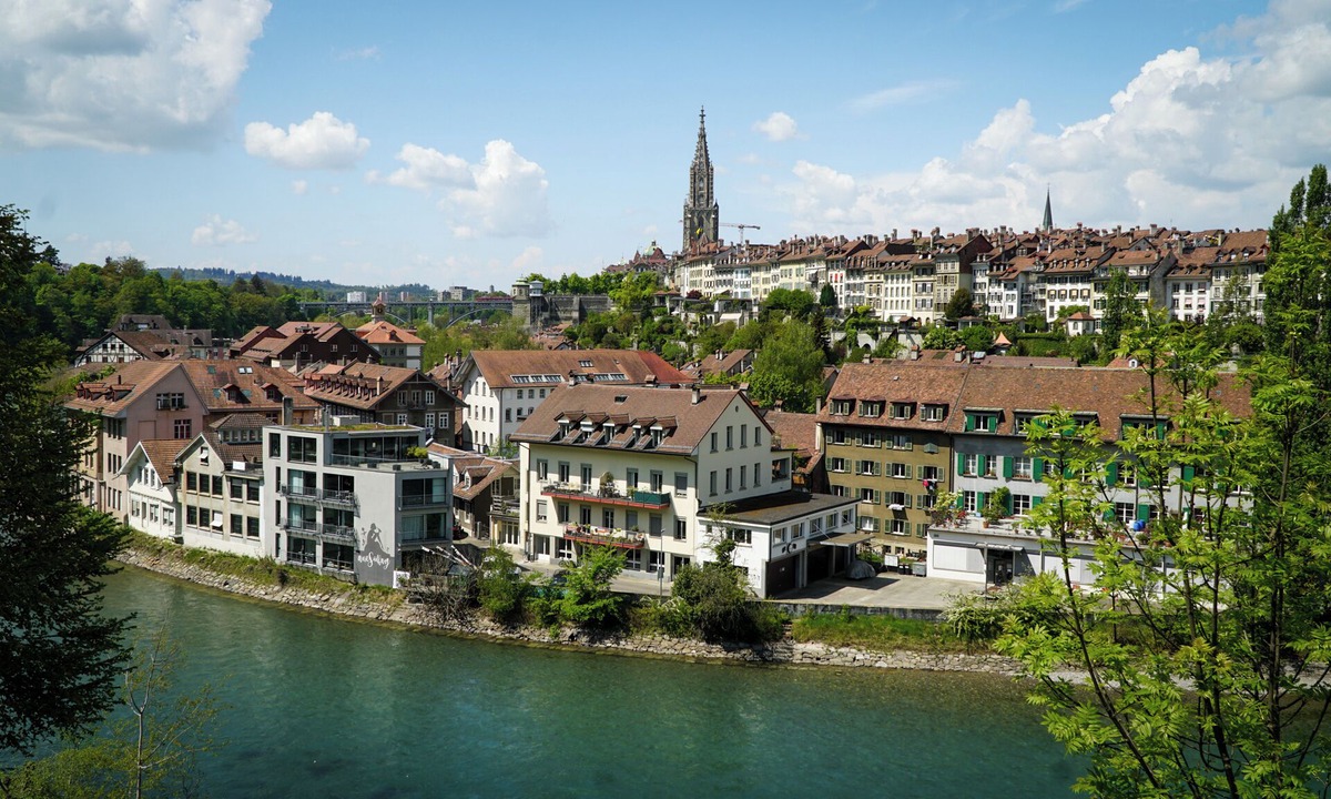 Bolligen Condo | Kleine Wohnung mit Balkon an Ruhiger Lage Unweit der Hauptstadt