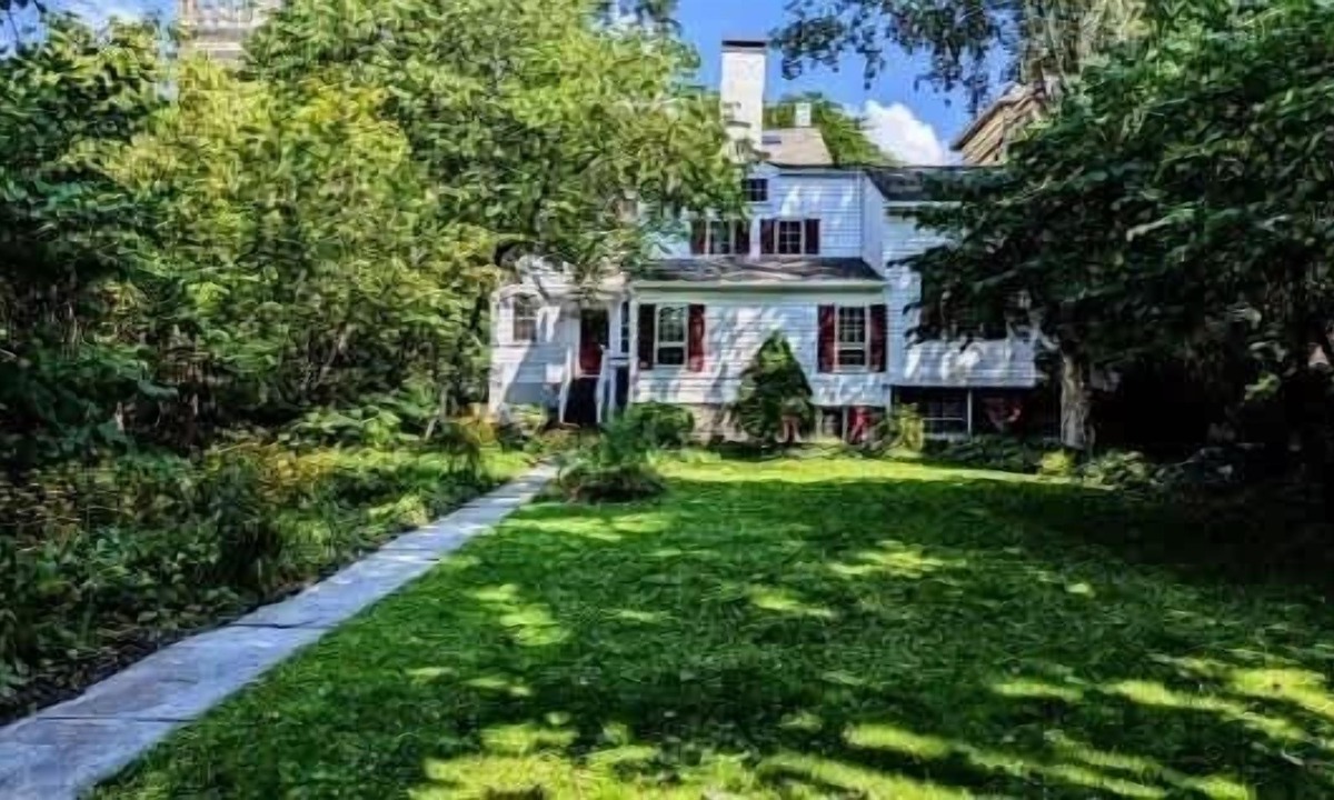 Ithaca Apartment | Charming Studio in Historic Downtown Ithaca