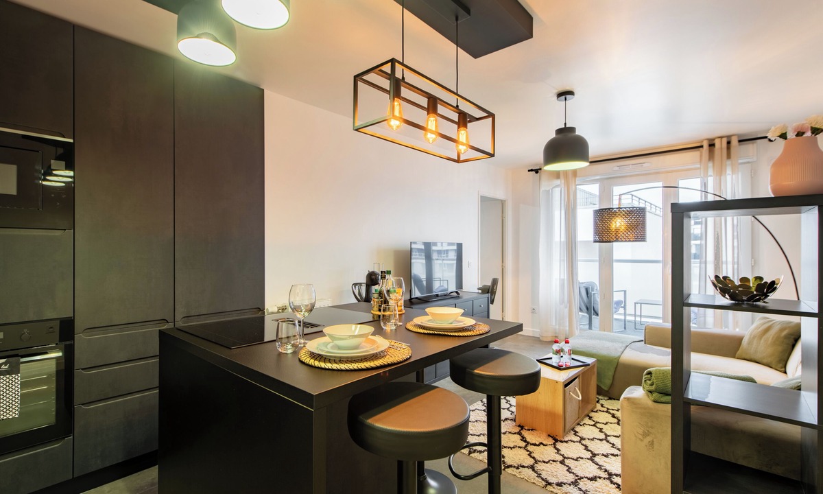 Bezons Apartment | Vrbo Property