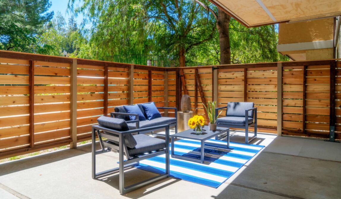 University Heights Condo | Sharon Green: Modern 2BR Condo