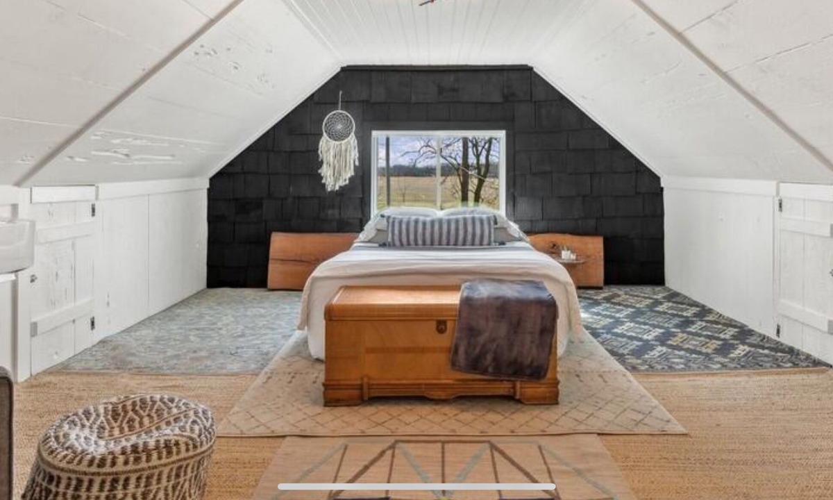 Buchanan Other | Quiet and Peaceful. Unique and Secluded Farmhouse Near Lake Michigan.