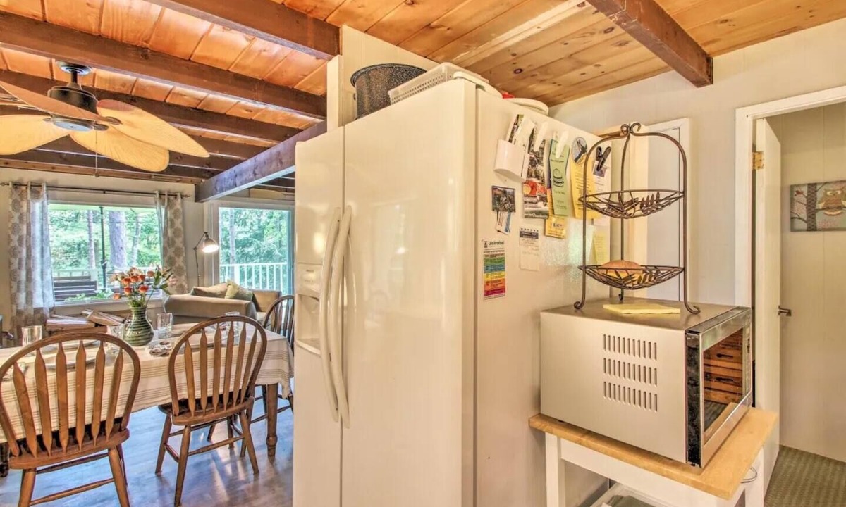 Lake Arrowhead Cottage | Lakefront Cottage | Private Dock | Kayaks