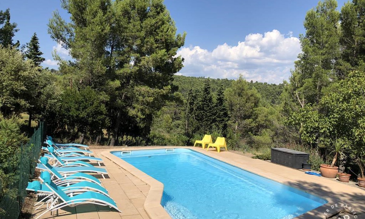 Siran Ski Chalet | Chalet in a peaceful setting with a pool