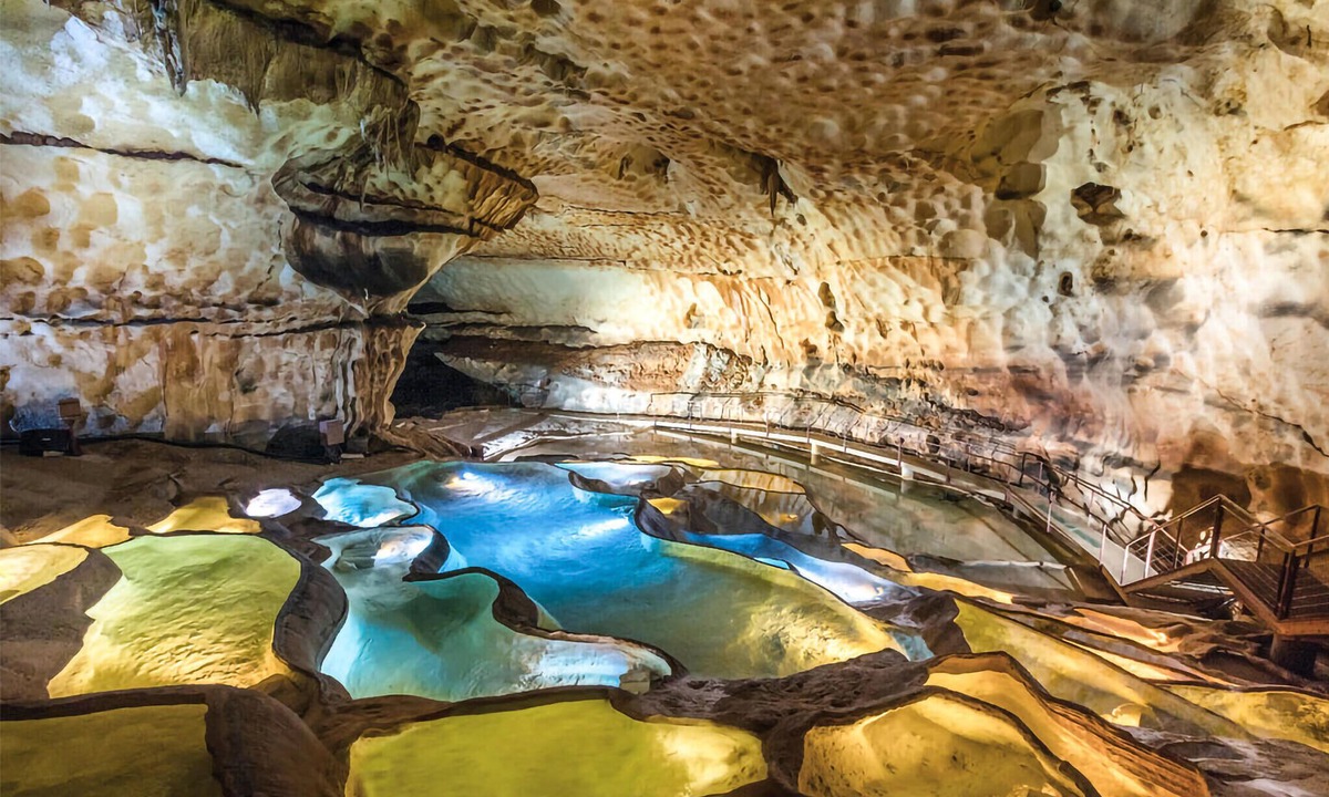Saint-Ambroix House | Look forward to a wonderful holiday in the holiday home with pool access.
