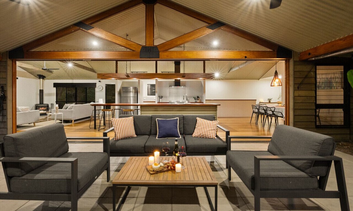 Bonogin House | Forestland Hinterland Hideaway